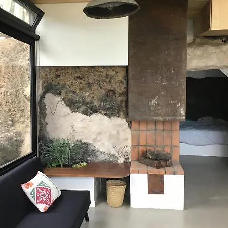 Contemporary Cave House Appartamento